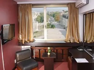 Madara Hotel 3*