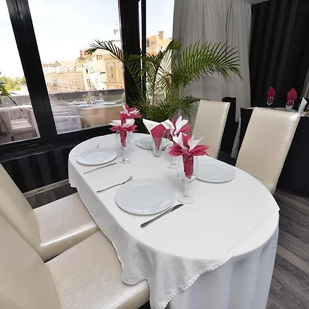 Hotel Madara 3*