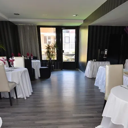 Madara Hotel 3*